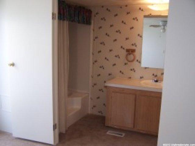 75 W 250 N #97, Clearfield, UT 84015 — photo 3