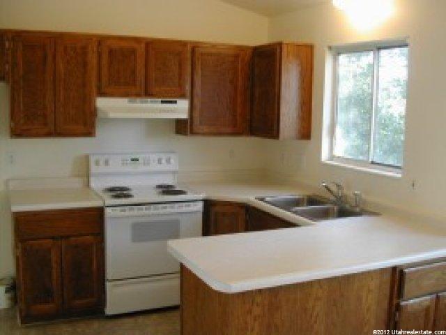 5193 S 3175 W, Roy, UT 84067 — photo 4