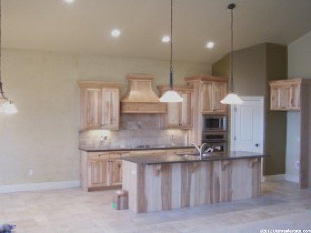 177 E Hollybrook Cv S, Draper, UT 84020 — photo 2