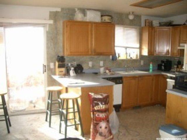 11330 S Sandy Ridge Dr E, Sandy, UT 84094 — photo 2