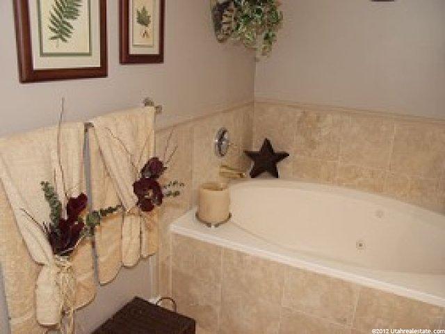 686 E Vine St, Murray, UT 84107 — photo 6