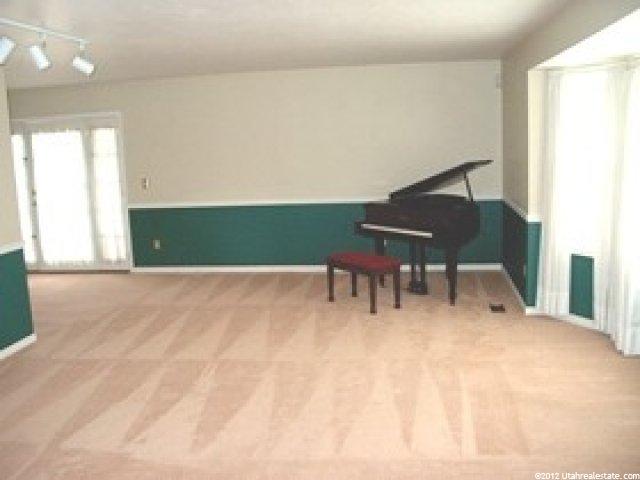 10321 S Golden Willow Dr E, Sandy, UT 84070 — photo 3