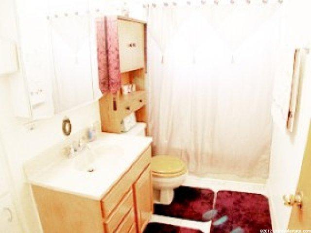 621 N 200 W, Clearfield, UT 84015 — photo 2