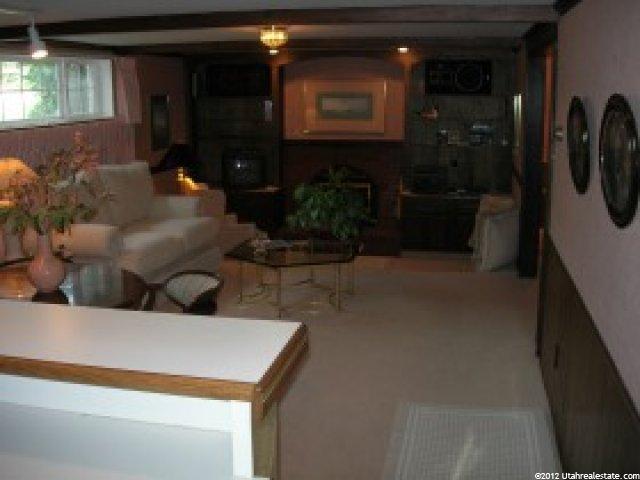 996 Woodmoor Dr, Bountiful, UT 84010 — photo 7