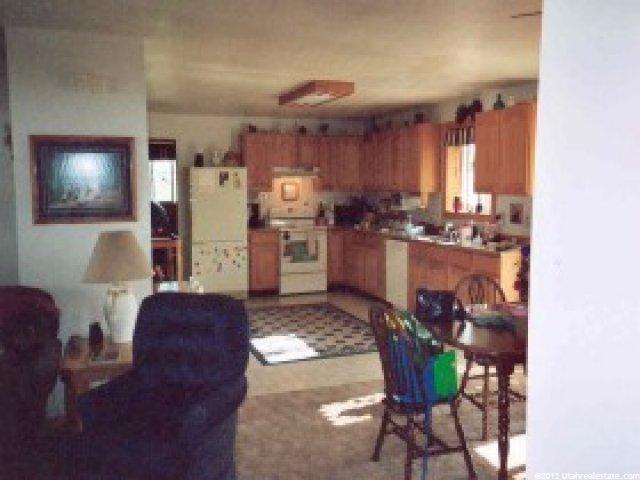 145 E Kimballs Ln, Draper, UT 84020 — photo 2