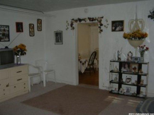586 E 28th St, Ogden, UT 84403 — photo 4