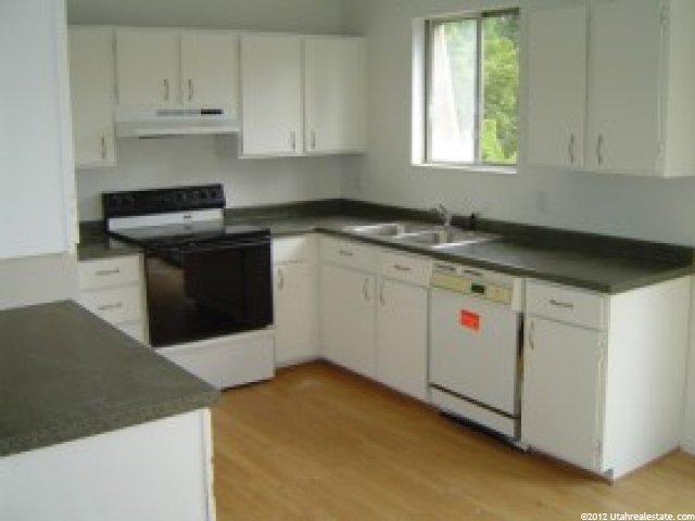 8531 S 1575 E, Sandy, UT 84093 — photo 4