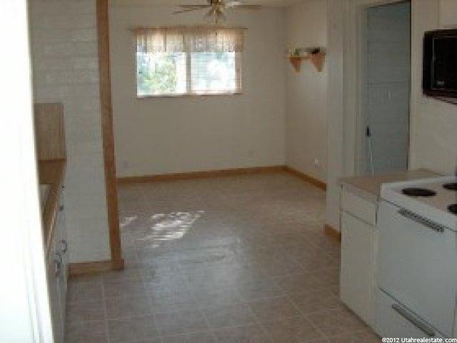 41 Airlane Dr, Clearfield, UT 84015 — photo 4