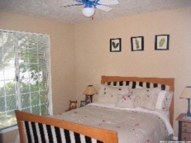 866 S 200 E, Farmington, UT 84025 — photo 8