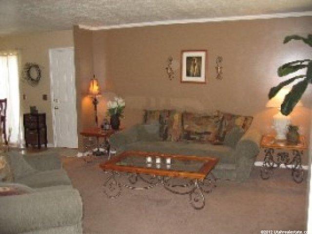 866 S 200 E, Farmington, UT 84025 — photo 2