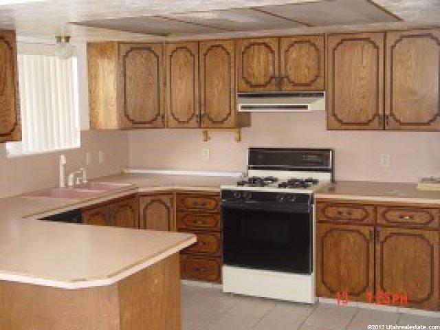 4385 S 2900 W, Roy, UT 84067 — photo 2