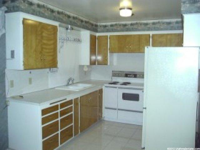 4820 S 2075 W, Roy, UT 84067 — photo 3