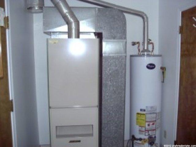 4820 S 2075 W, Roy, UT 84067 — photo 8