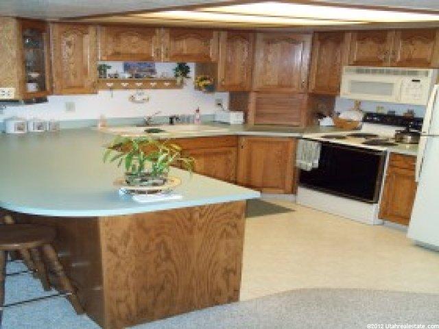 330 N 300 E #8, Logan, UT 84321 — photo 2