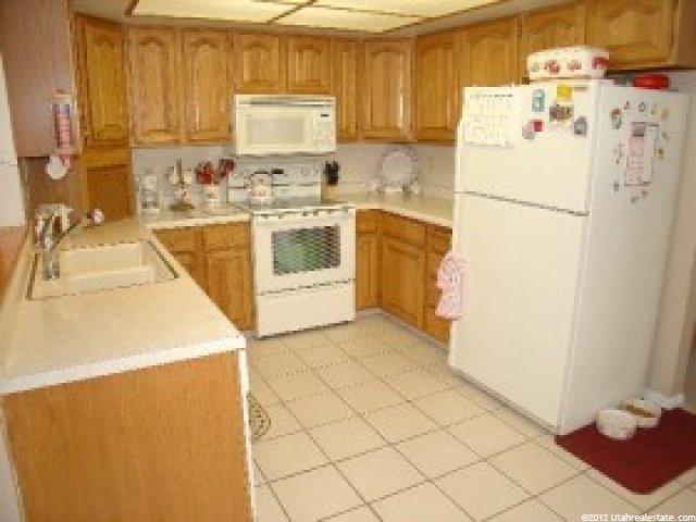298 W 650 N, Bountiful, UT 84010 — photo 5