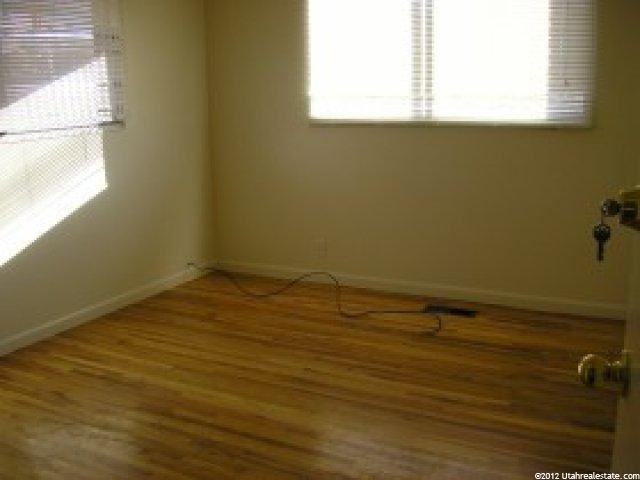 1030 E Country Hills Dr, Ogden, UT 84403 — photo 4