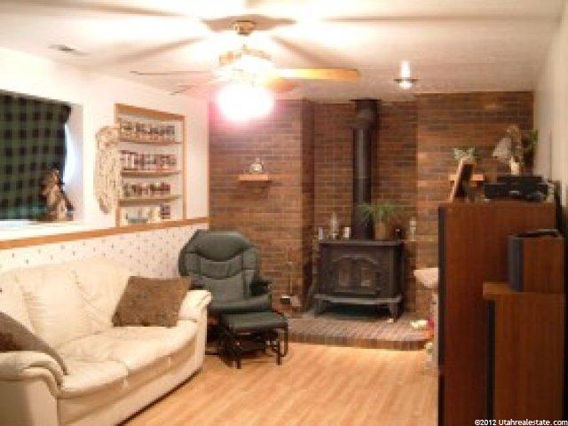 2027 N 1000 W, Clinton, UT 84015 — photo 5