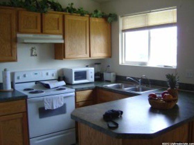 793 W 1470 N, Clinton, UT 84015 — photo 2