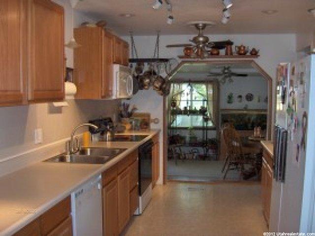2712 W 3300 S, West Haven, UT 84401 — photo 2