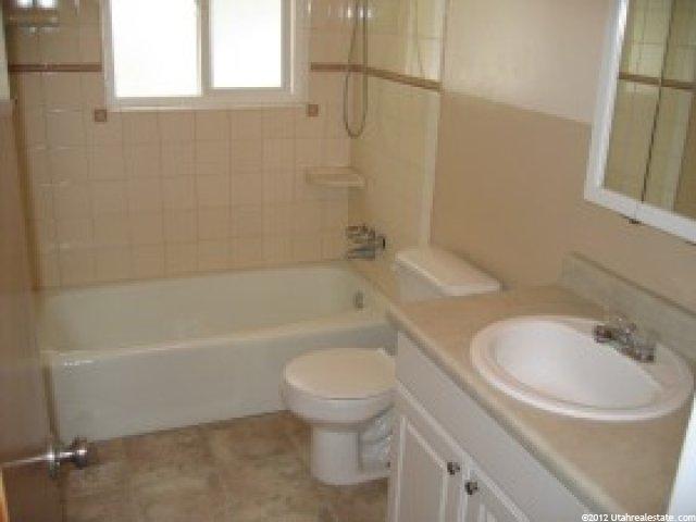 1394 Marilyn Dr, Syracuse, UT 84075 — photo 3