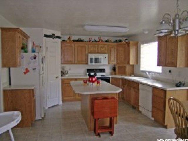 2617 S 200 E, Clearfield, UT 84015 — photo 3