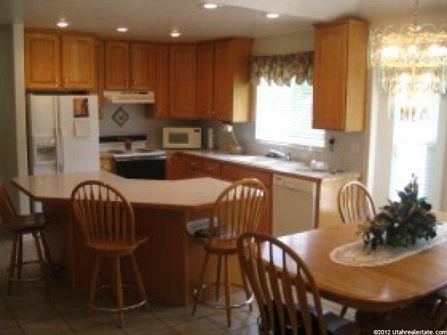 61 S 2825 E, Layton, UT 84040 — photo 4