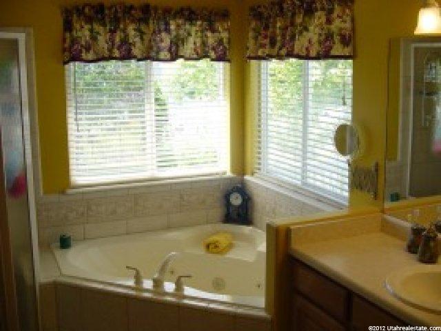 2296 Deere View Dr, Layton, UT 84040 — photo 4