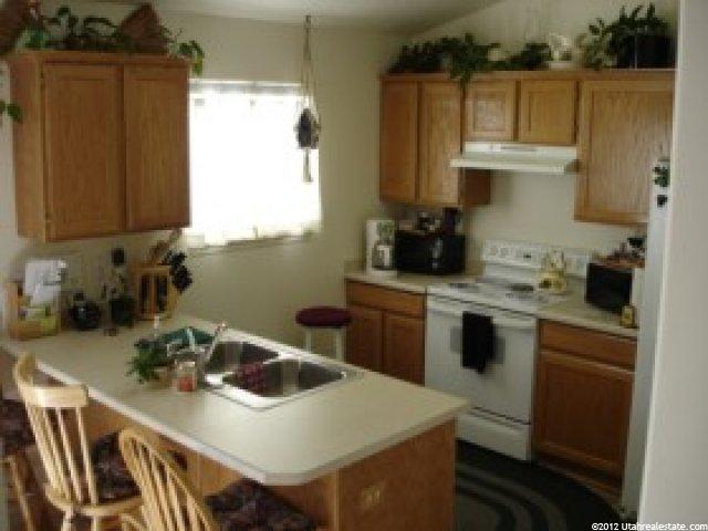 137 N Lynne School Ln, Ogden, UT 84404 — photo 4