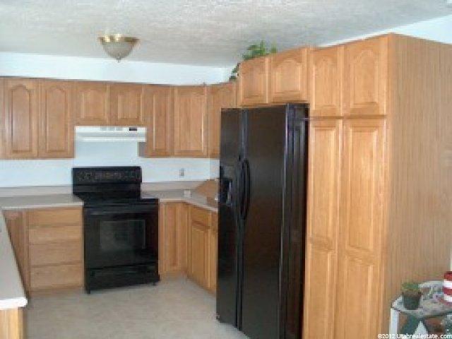 260 E 900 S, Layton, UT 84041 — photo 5