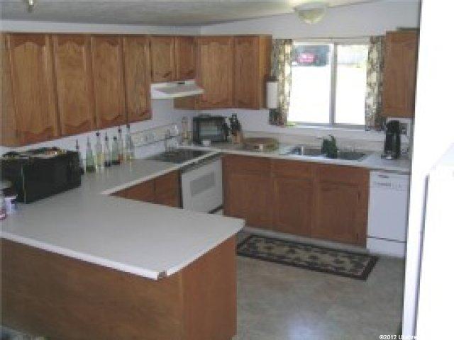 12 E 400 N, Kaysville, UT 84037 — photo 3