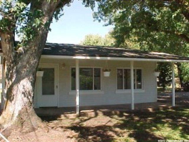 1065 Suncrest Dr, Ogden, UT 84404 — photo 2