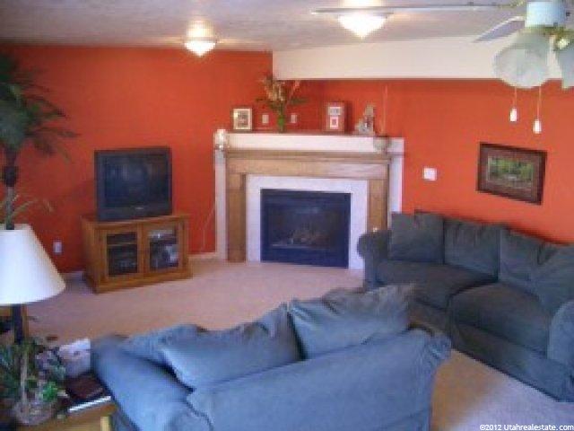3944 N 2750 W, Farr West, UT 84404 — photo 2