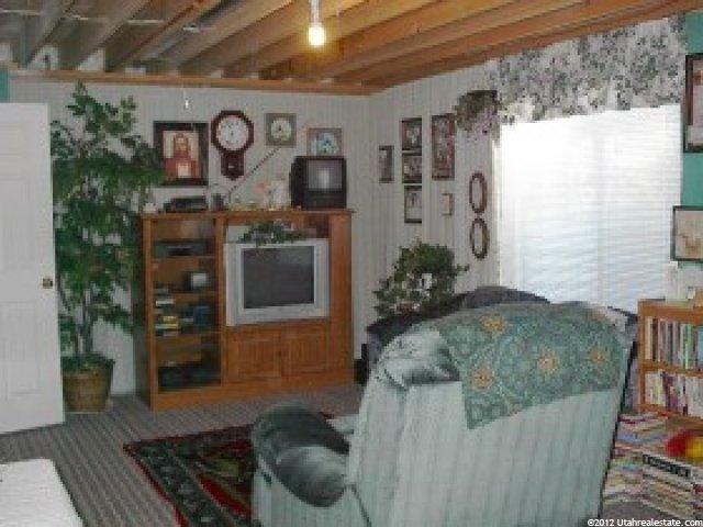 1074 Canfield Dr, Ogden, UT 84404 — photo 4