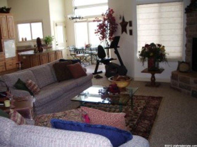 859 E Russell Rd N, Eagle Mountain, UT 84043 — photo 4
