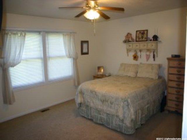 220 N 300 E, Providence, UT 84332 — photo 4