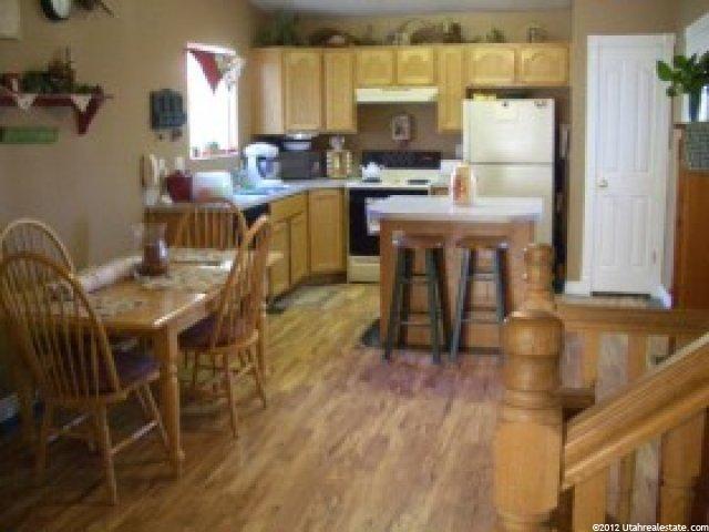 608 N 1300 W, Clinton, UT 84015 — photo 3