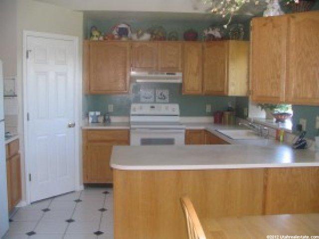 1095 Cobalt Ln, Sandy, UT 84094 — photo 3