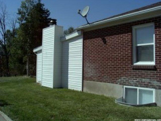 502 S 800 E, Clearfield, UT 84015 — photo 3
