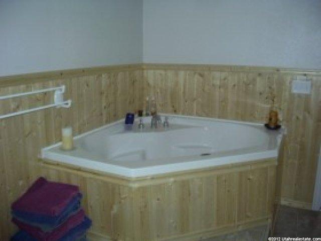 502 S 800 E, Clearfield, UT 84015 — photo 5