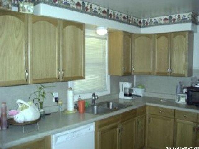 502 S 800 E, Clearfield, UT 84015 — photo 6