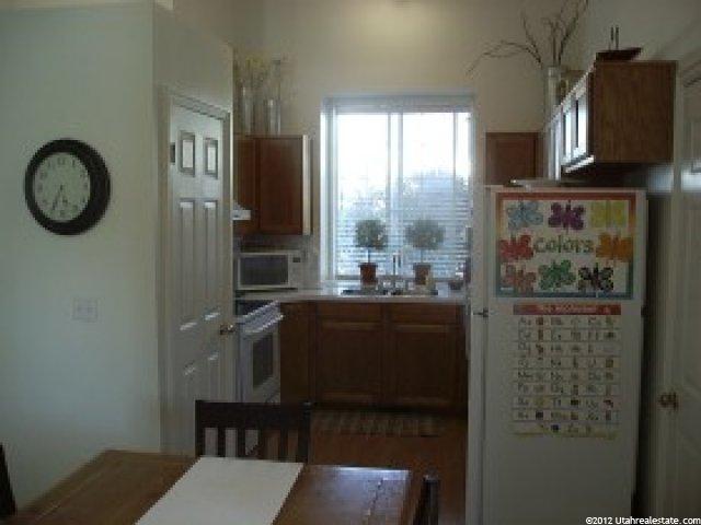 532 S 875 E, Layton, UT 84041 — photo 2