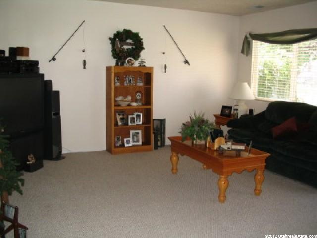 5311 S 3375 W, Roy, UT 84067 — photo 5