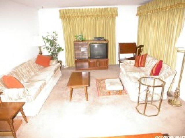 215 N Terrace Dr, Clearfield, UT 84015 — photo 6