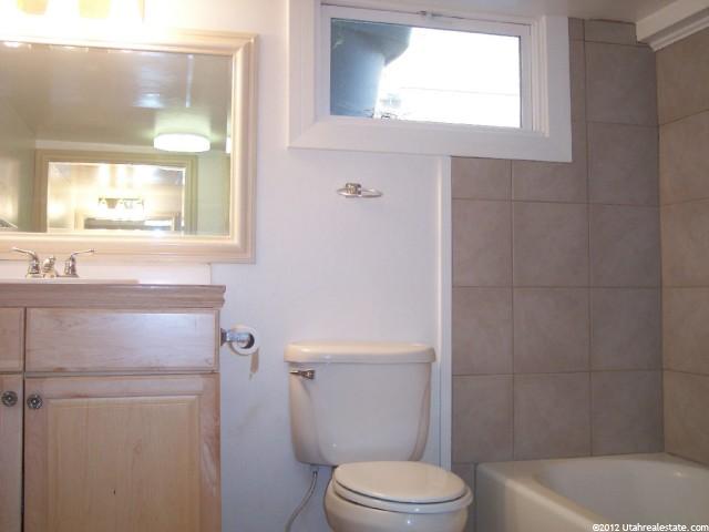 3221 S Jefferson Ave E, Ogden, UT 84403 — photo 8