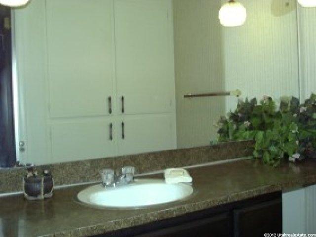 1298 E Lorl #4, Ogden, UT 84401 — photo 6