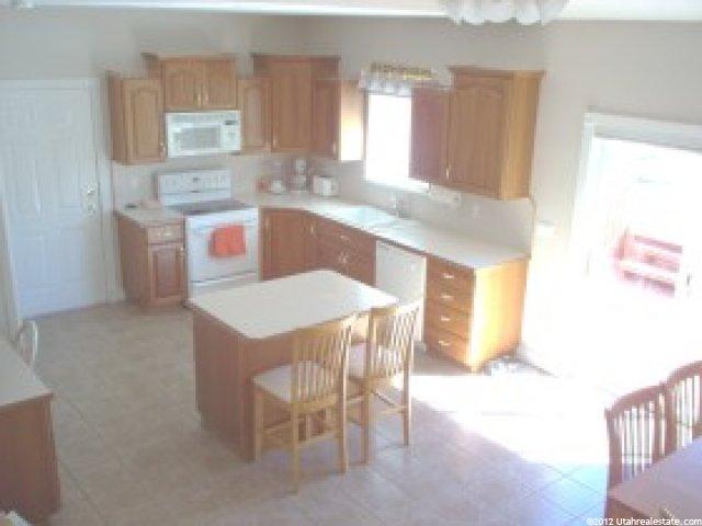 390 S 325 W, Providence, UT 84332 — photo 8