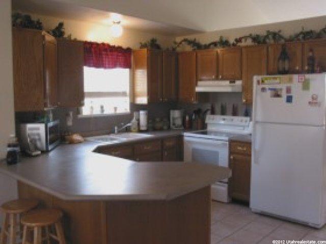 486 W 2300 N, Harrisville, UT 84414 — photo 3