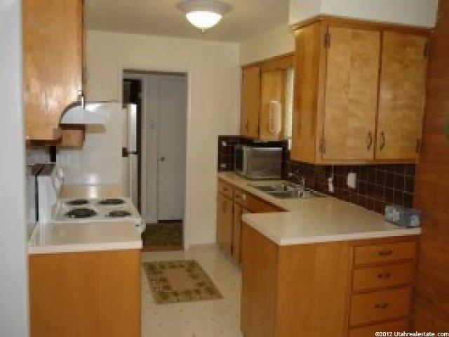 436 S 300 E, Centerville, UT 84014 — photo 3