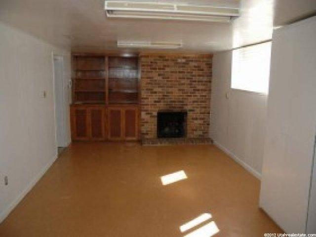 436 S 300 E, Centerville, UT 84014 — photo 6