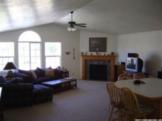 5583 S 1150 W, Riverdale, UT 84405 — photo 3
